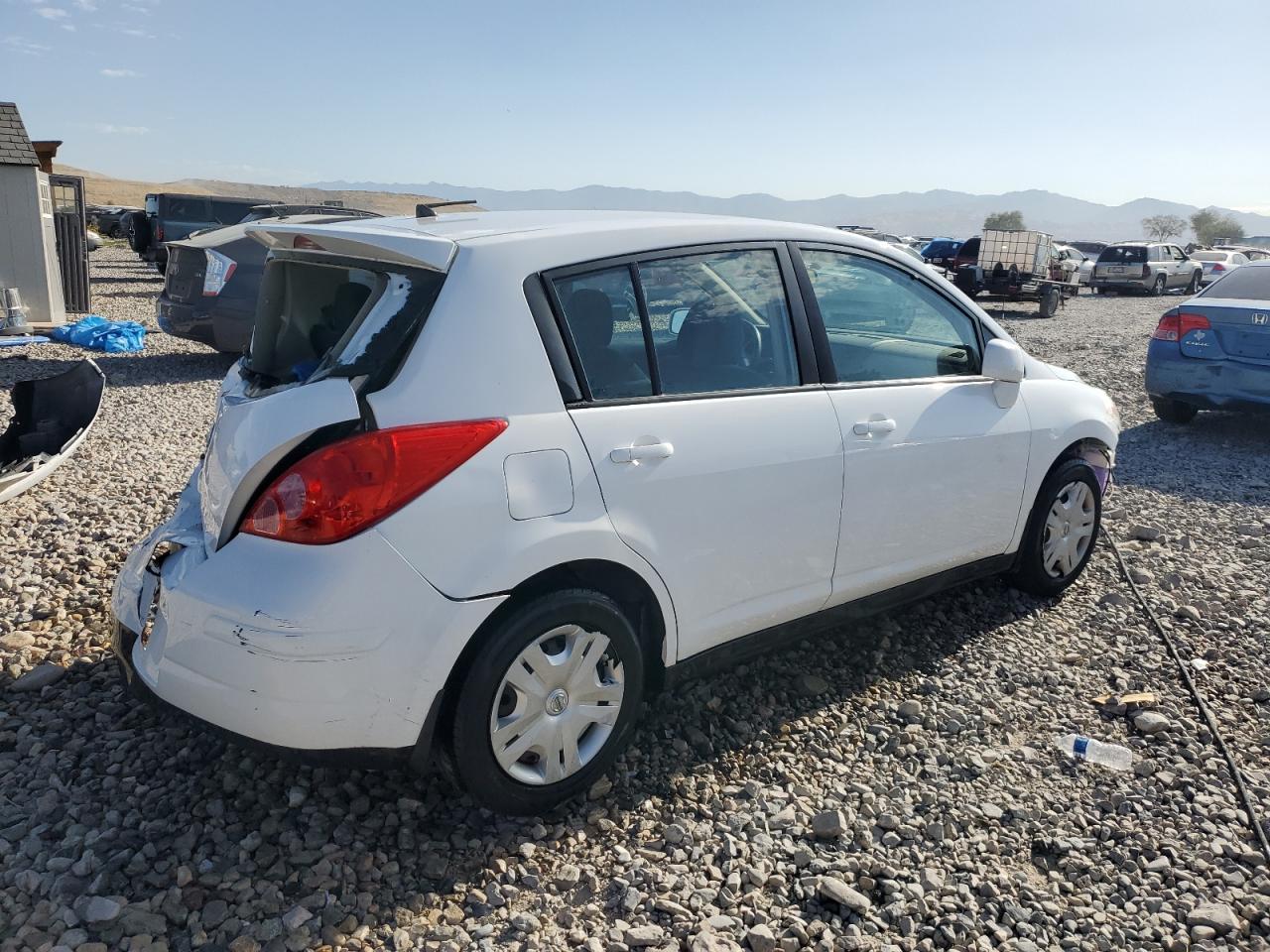 2012 Nissan Versa S - Image 3