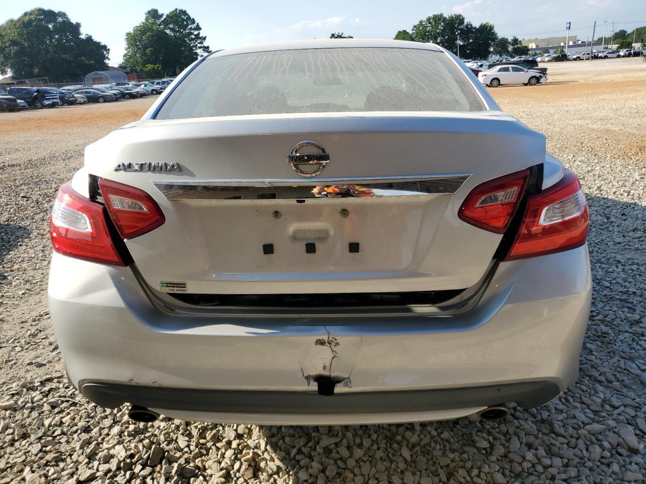 2016 Nissan Altima 2.5 - Image 6