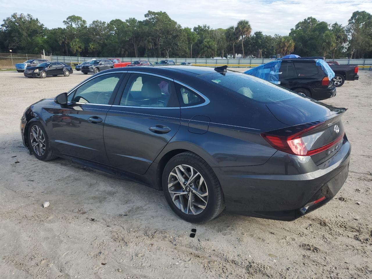 2020 Hyundai Sonata Sel - Image 2