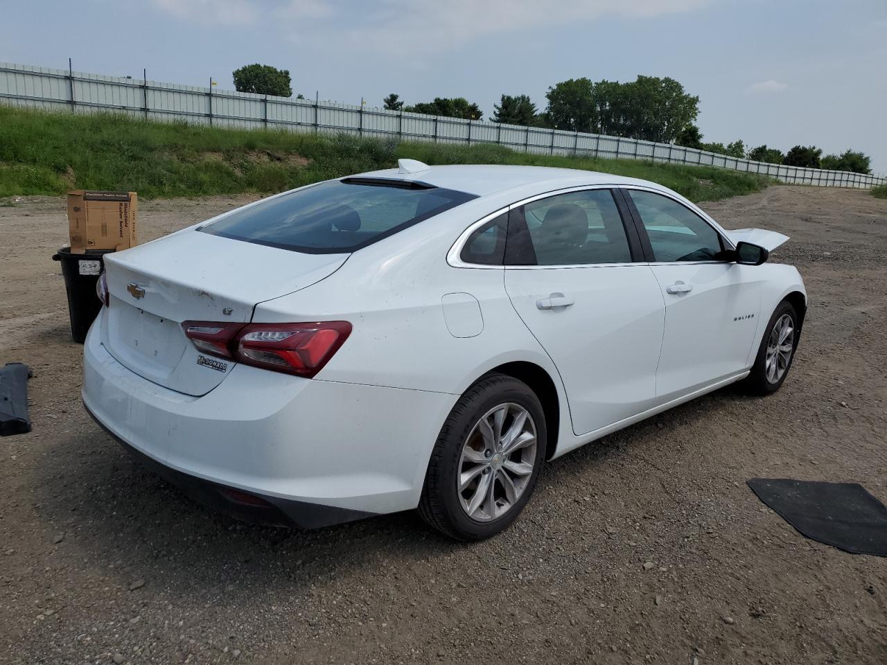 2022 Chevrolet Malibu Lt - Фото 3