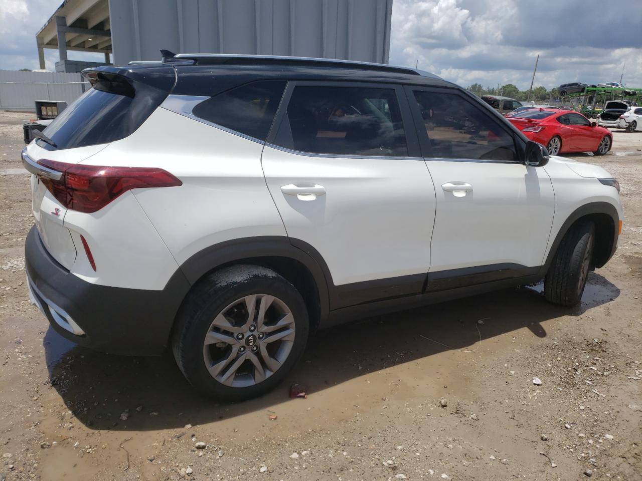 2021 Kia Seltos S - Фото 3