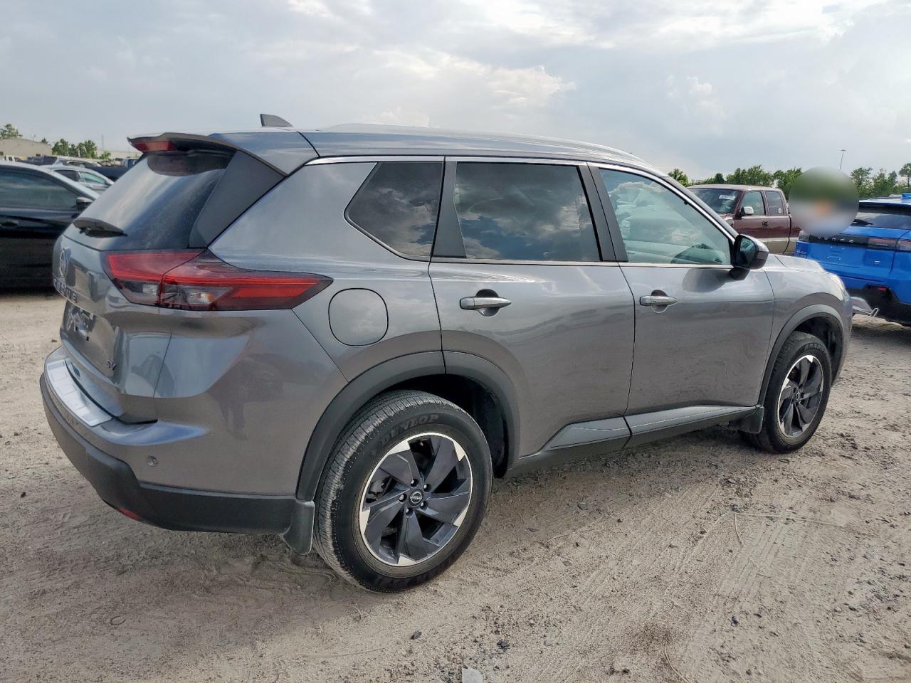 2024 Nissan Rogue Sv - Фото 3