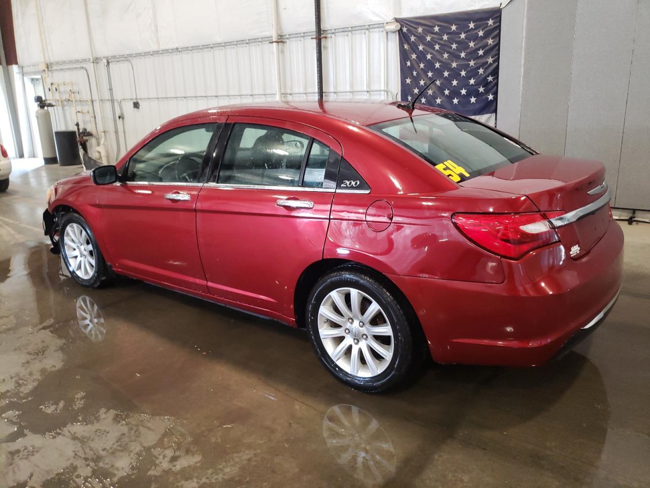 2013 Chrysler 200 Limited - Фото 2