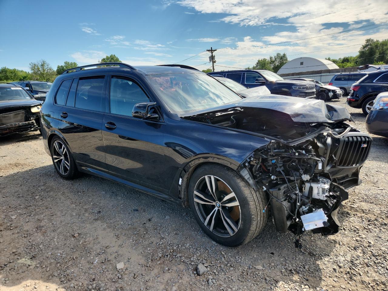 2025 BMW X7 M60I - Image 4