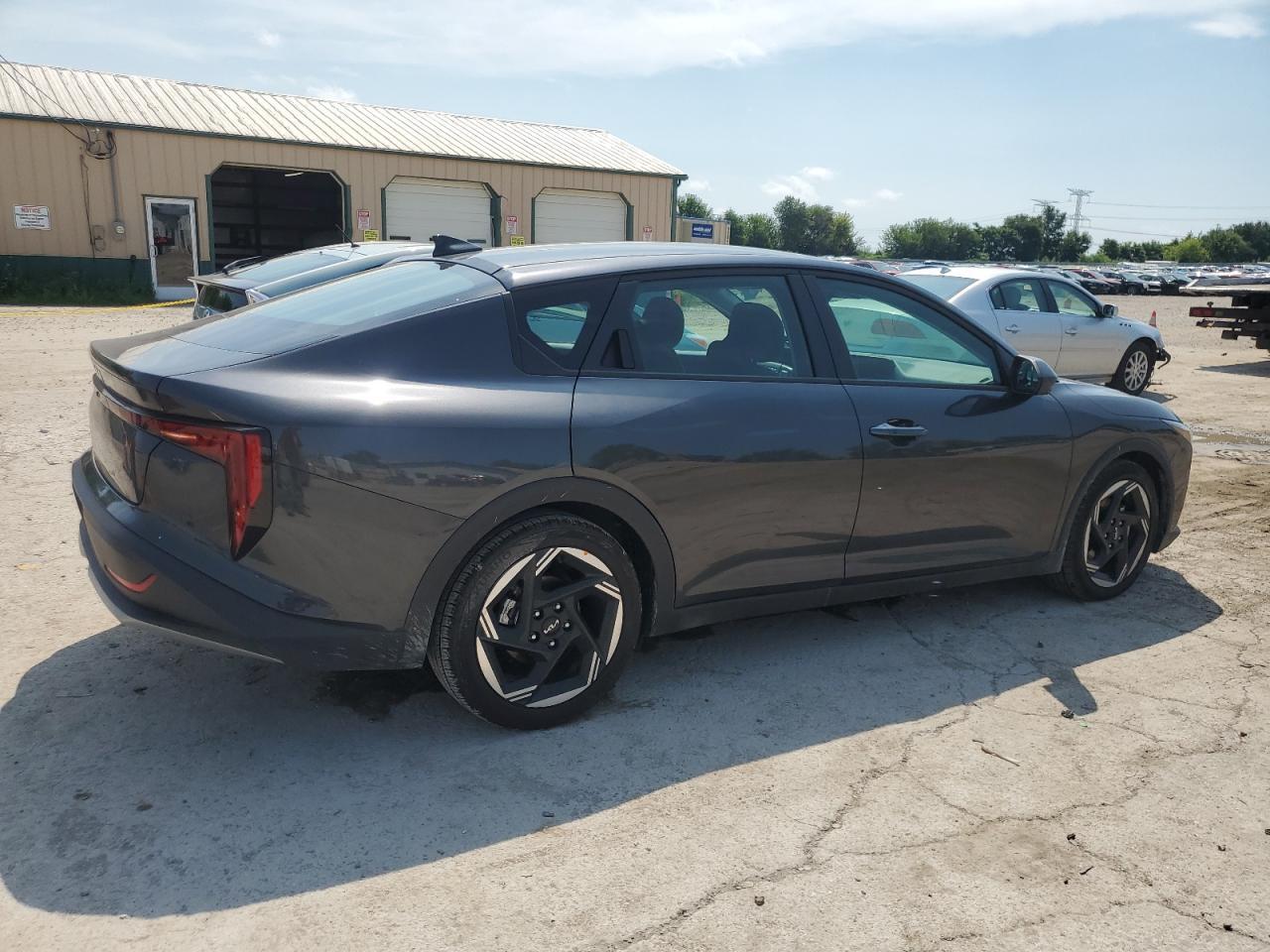 2025 Kia K4 Ex - Фото 3