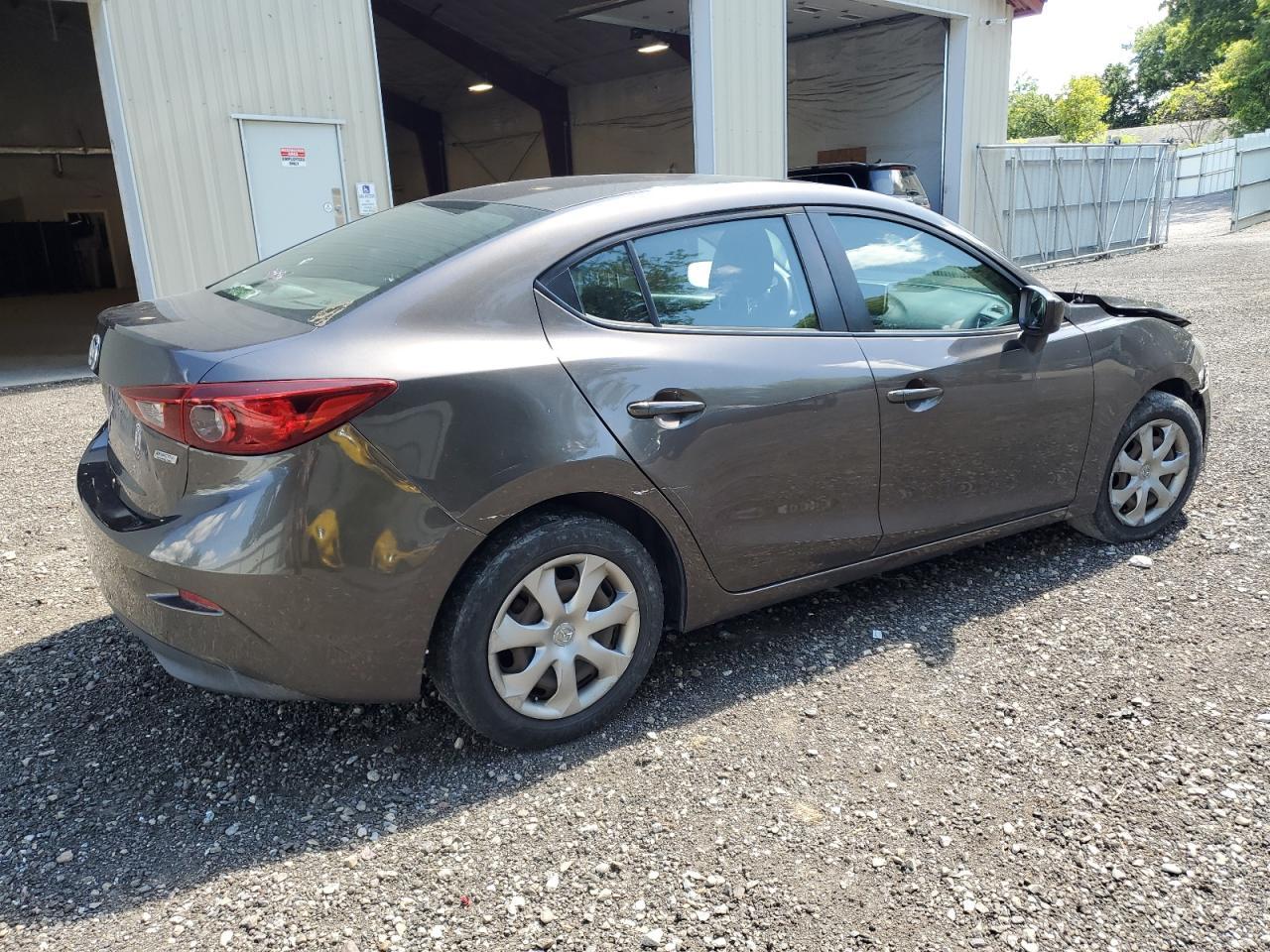 2015 Mazda 3 Sport - Image 3