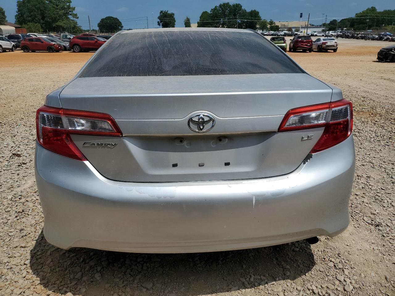 2012 Toyota Camry Base - Фото 6