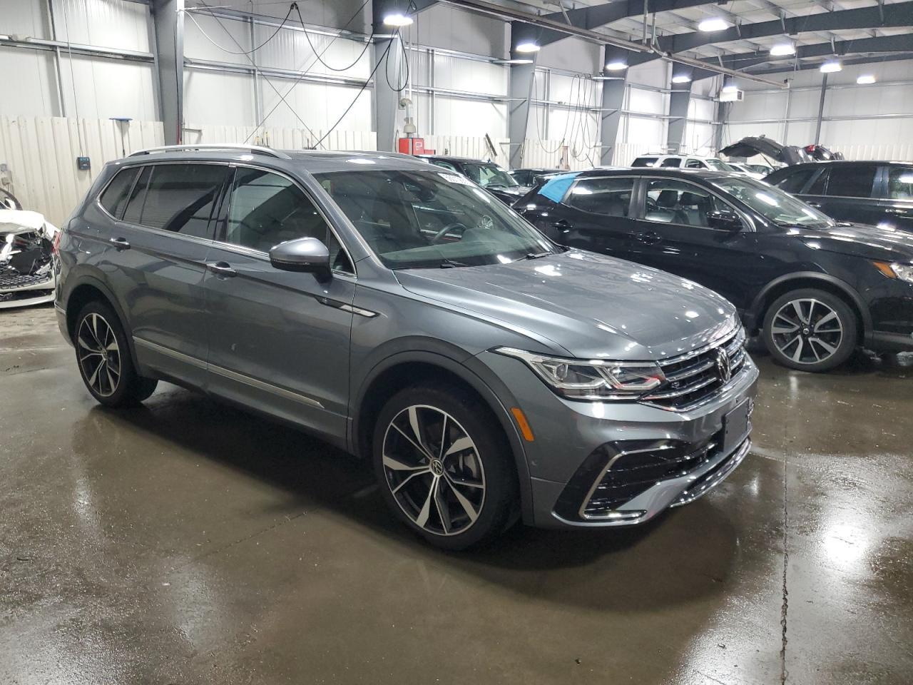 2022 Volkswagen Tiguan Sel R-Line - Фото 4