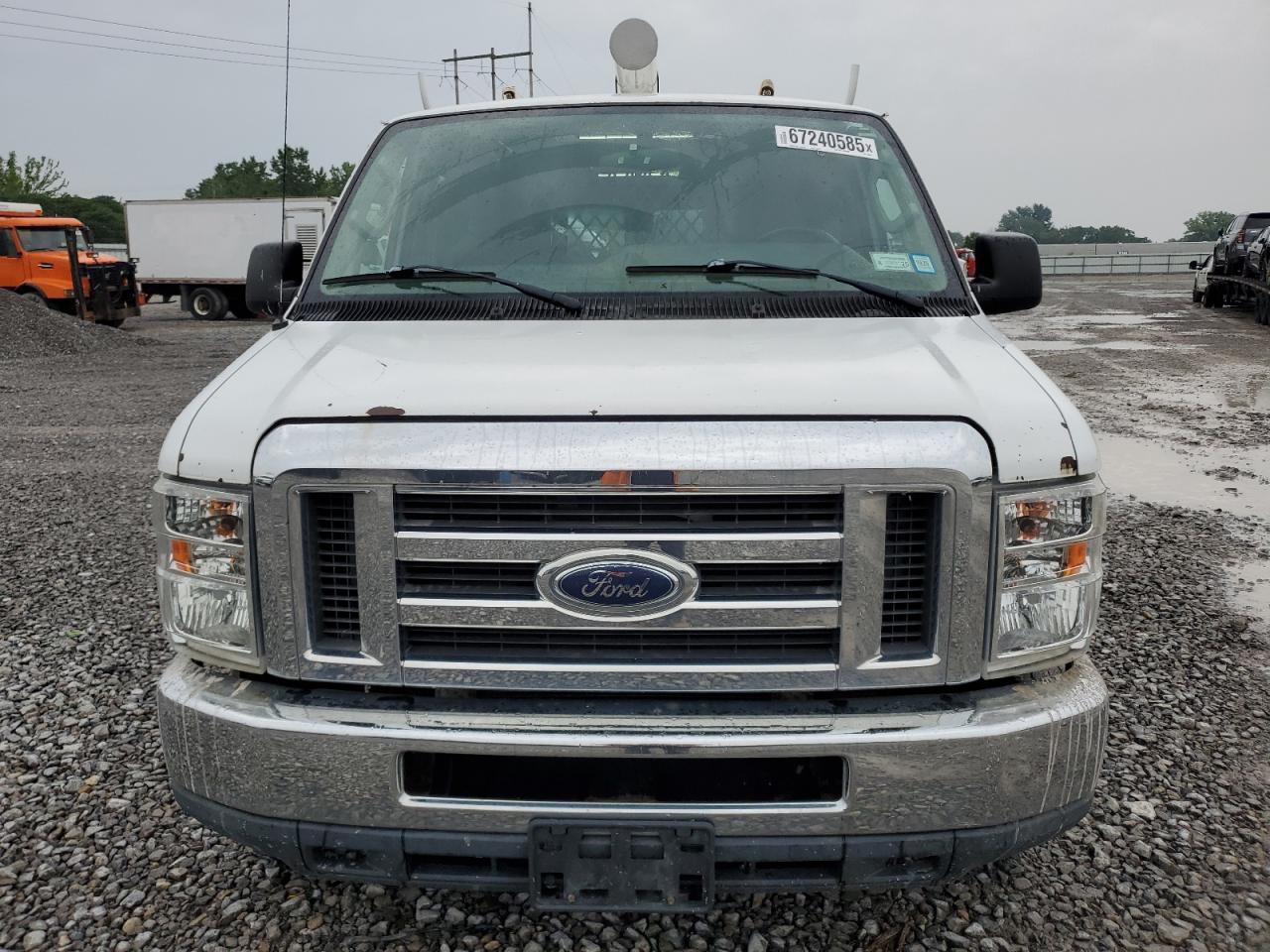 2014 Ford Econoline E250 Van - Image 5