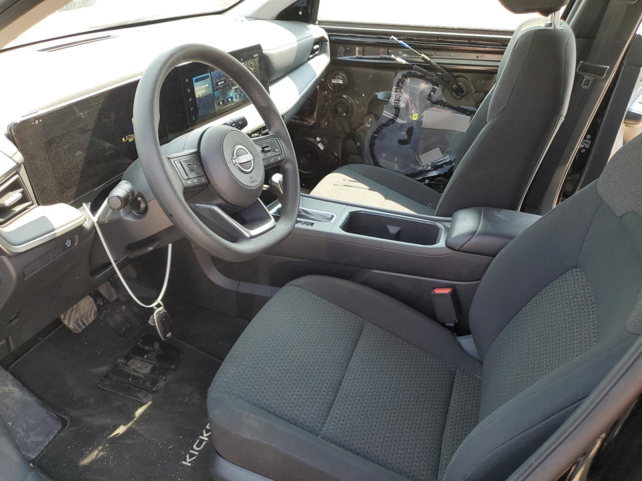 2025 Nissan Kicks - Image 7