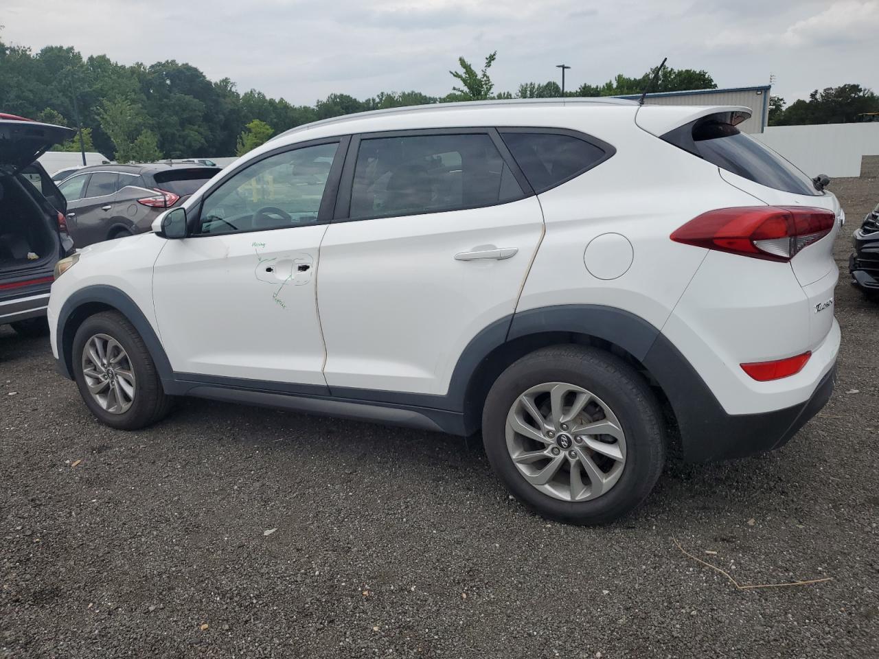 2016 Hyundai Tucson Limited - Image 2