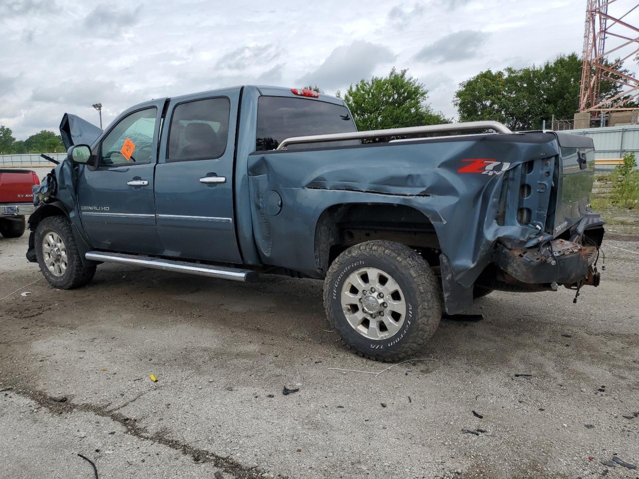 2011 GMC Sierra K2500 Denali - Фото 2