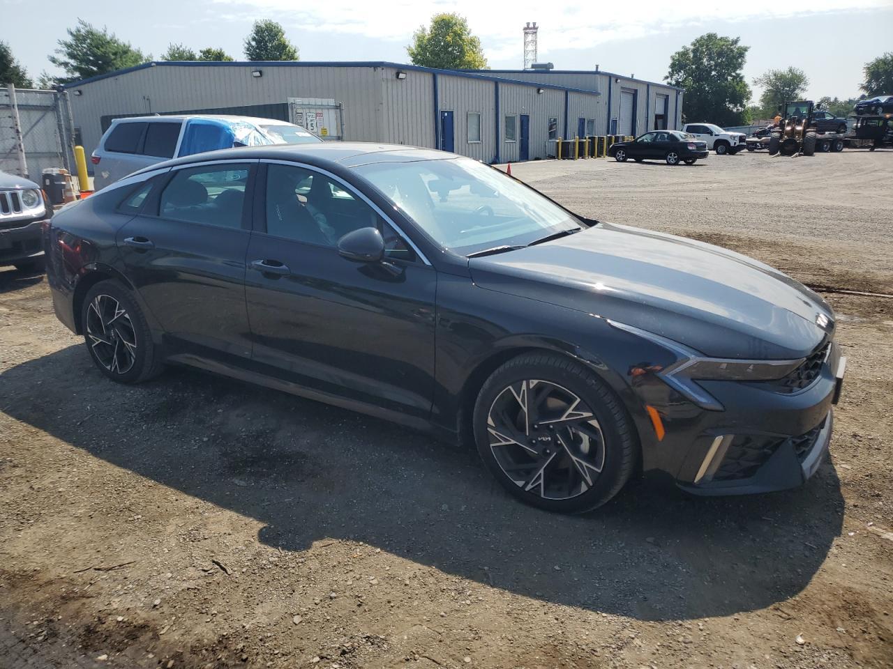 2025 Kia K5 Gt Line - Image 4