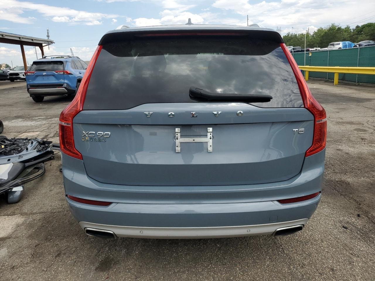 2021 Volvo Xc90 T5 Momentum - Фото 6