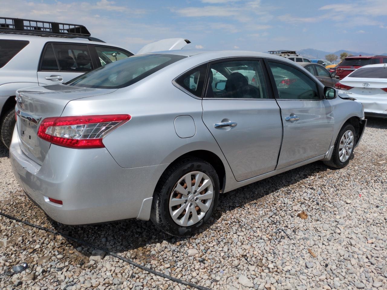 2015 Nissan Sentra S - Image 3