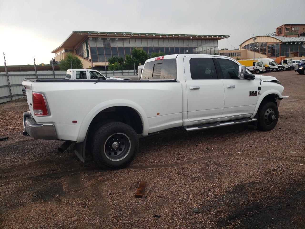 2014 Ram 3500 Laramie - Image 3