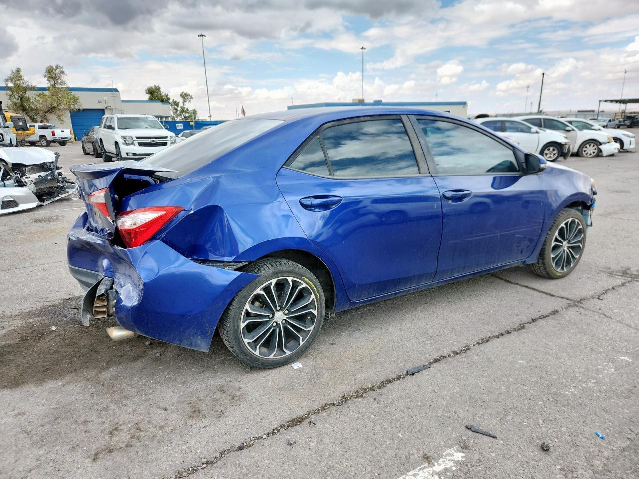 2015 Toyota Corolla L - Фото 3