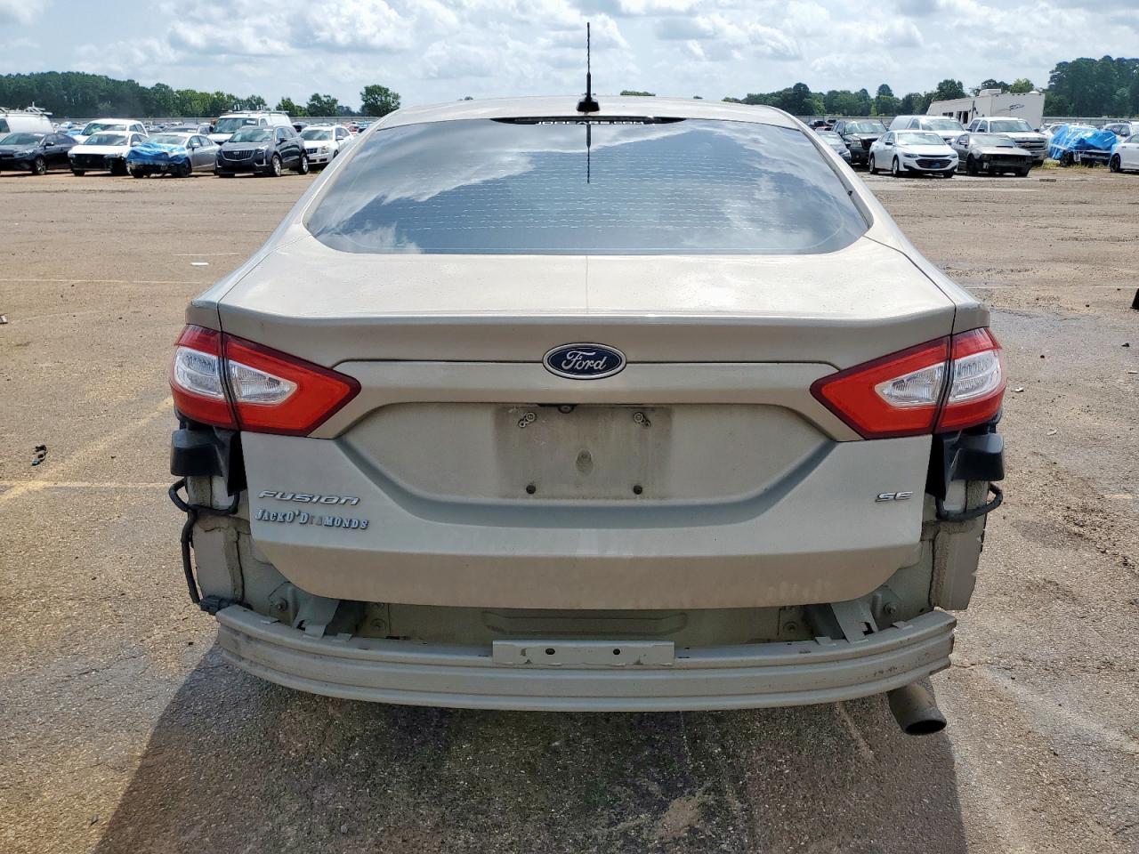 2015 Ford Fusion Se - Фото 6