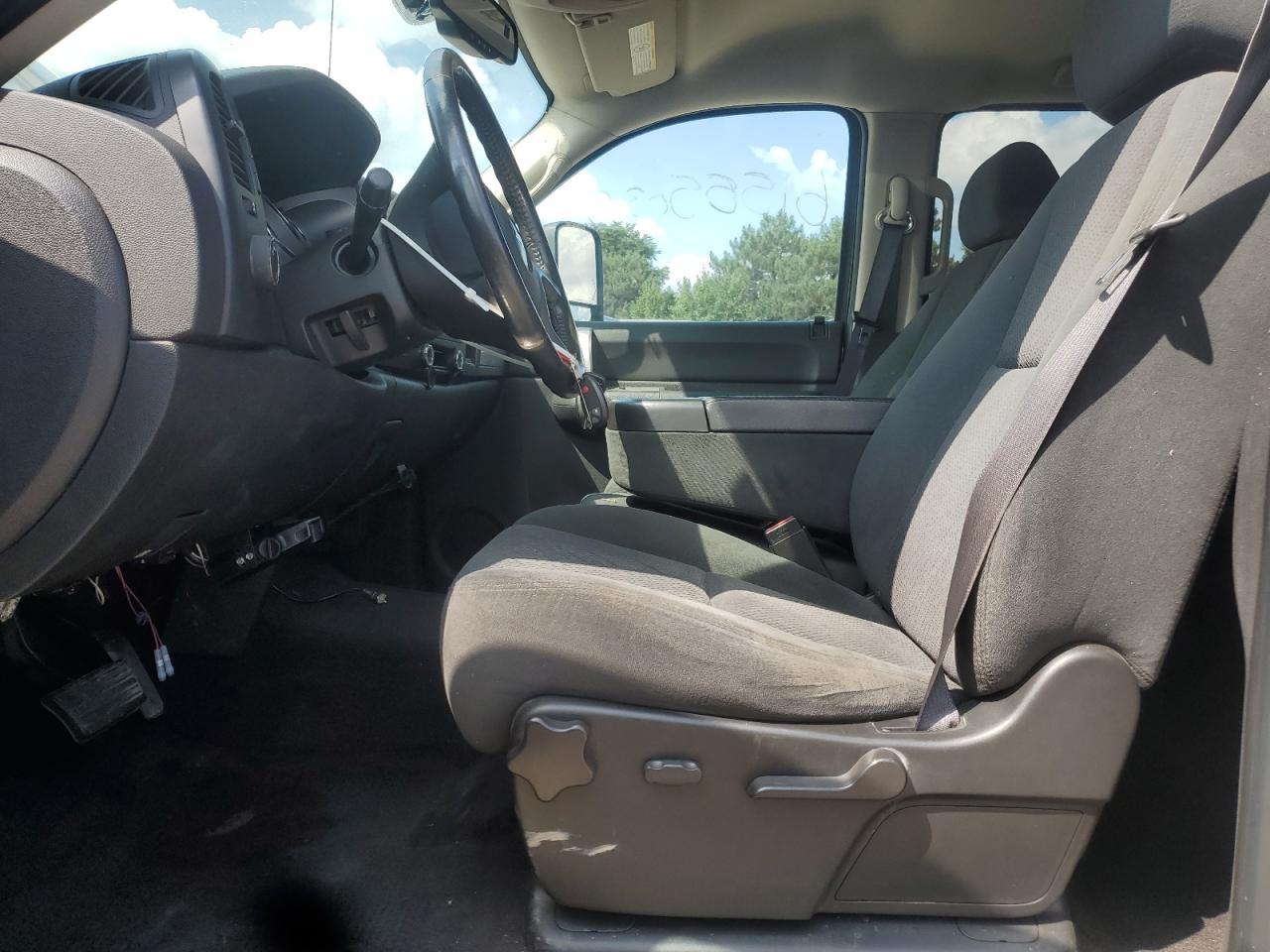 2008 Chevrolet Silverado K2500 Heavy Duty - Image 7