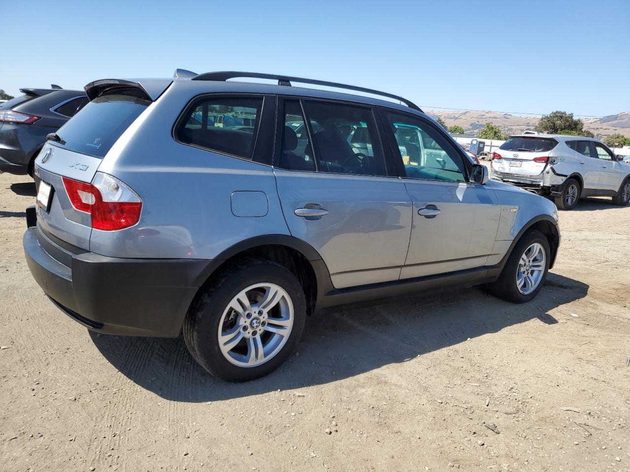 2004 BMW X3 3.0I - Фото 3