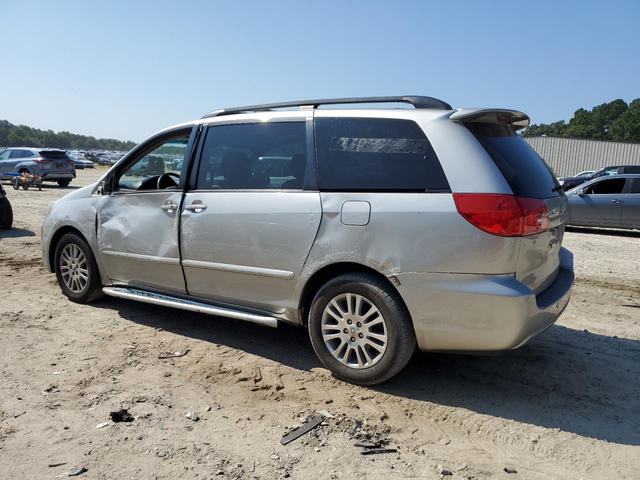 2009 Toyota Sienna Xle - Фото 2