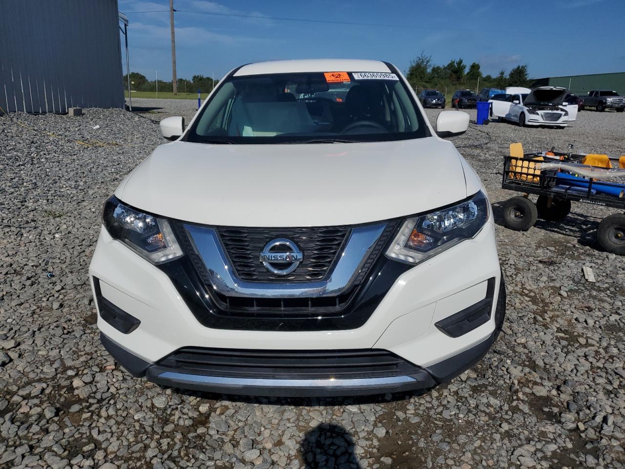 2017 Nissan Rogue S - Image 5