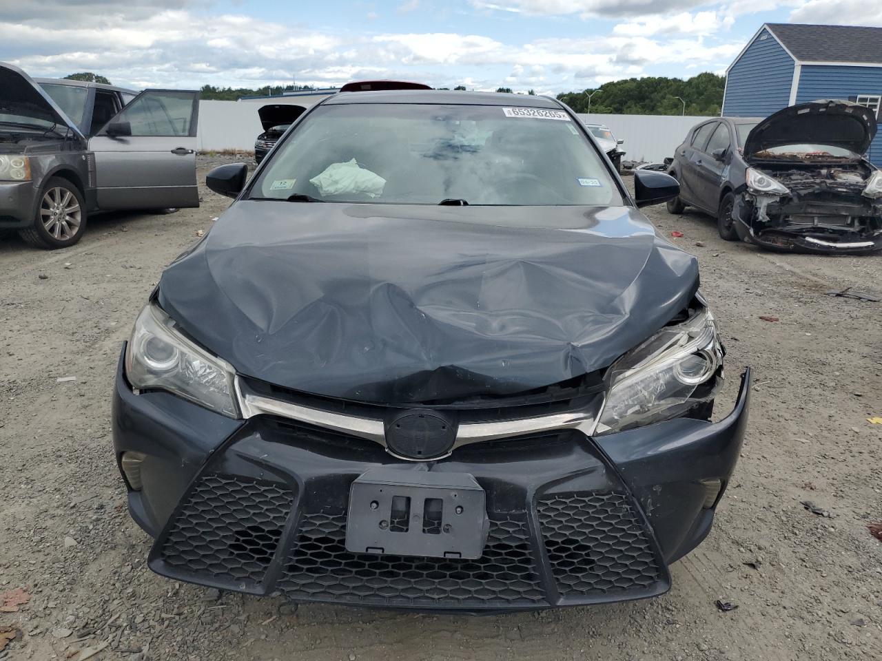 2017 Toyota Camry Le - Image 5