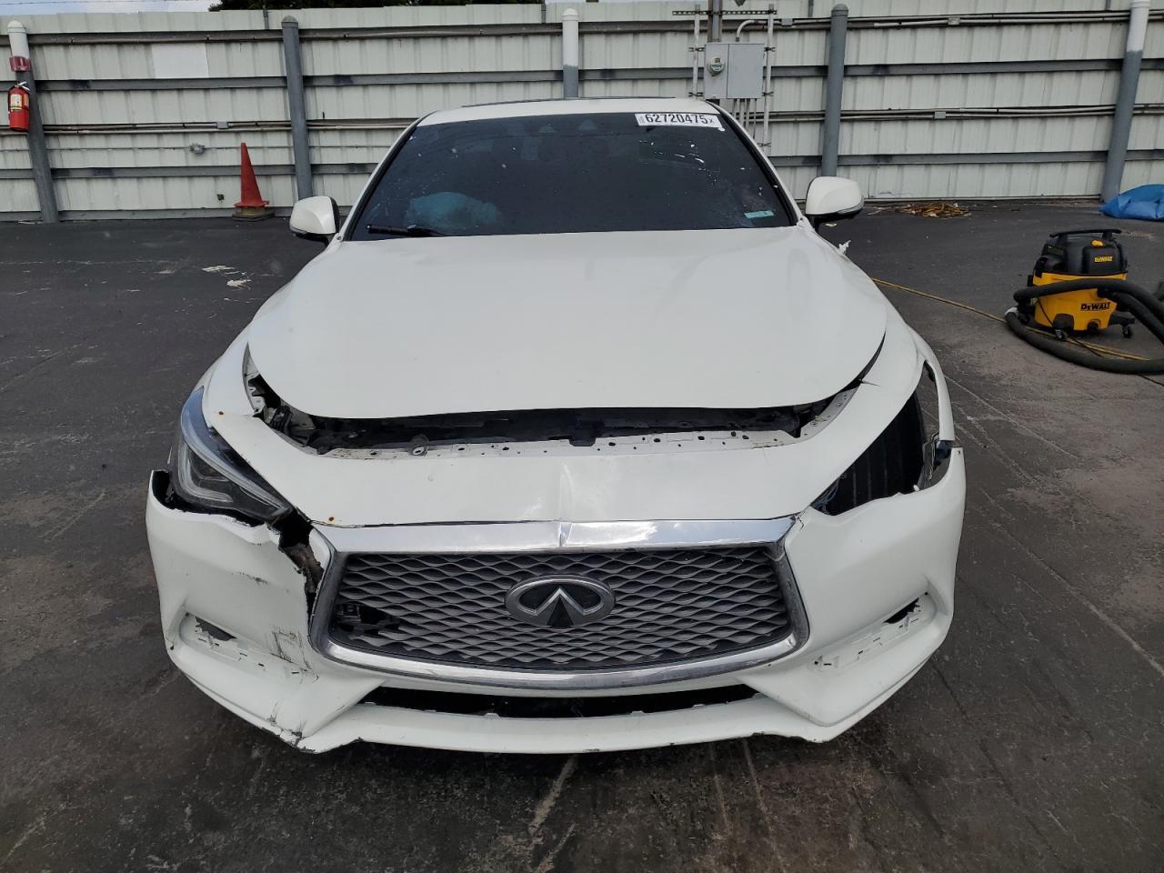 2018 Infiniti Q60 Red Sport 400 - Image 5