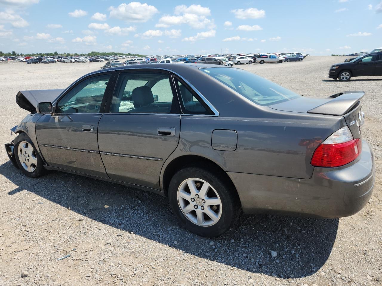 2004 Toyota Avalon Xl - Image 2