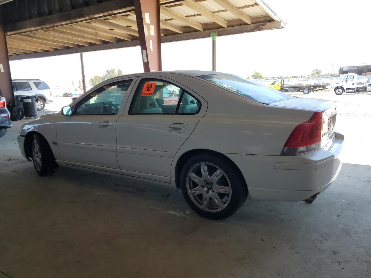 2005 Volvo S60 2.5T - Фото 2