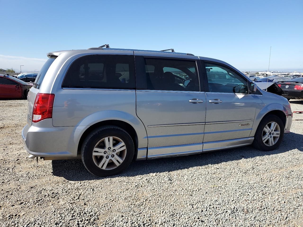 2013 Dodge Grand Caravan Crew - Фото 3