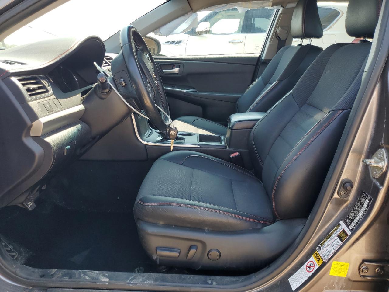 2016 Toyota Camry Le - Фото 7