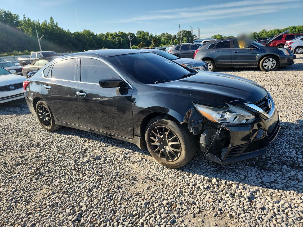 2017 Nissan Altima 2.5 - Image 4