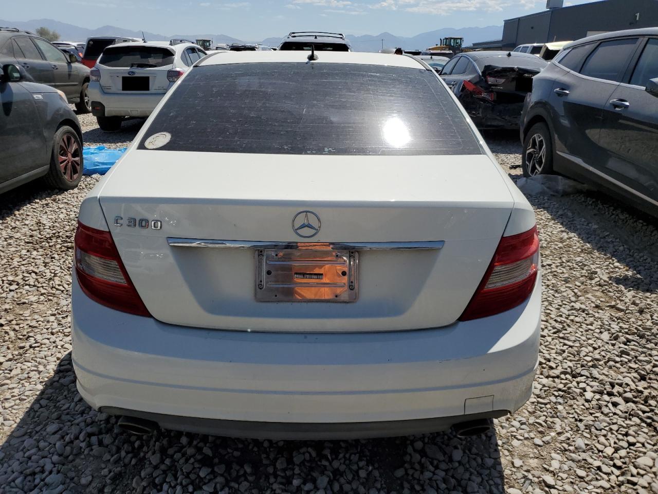 2011 Mercedes-Benz C 300 - Фото 6