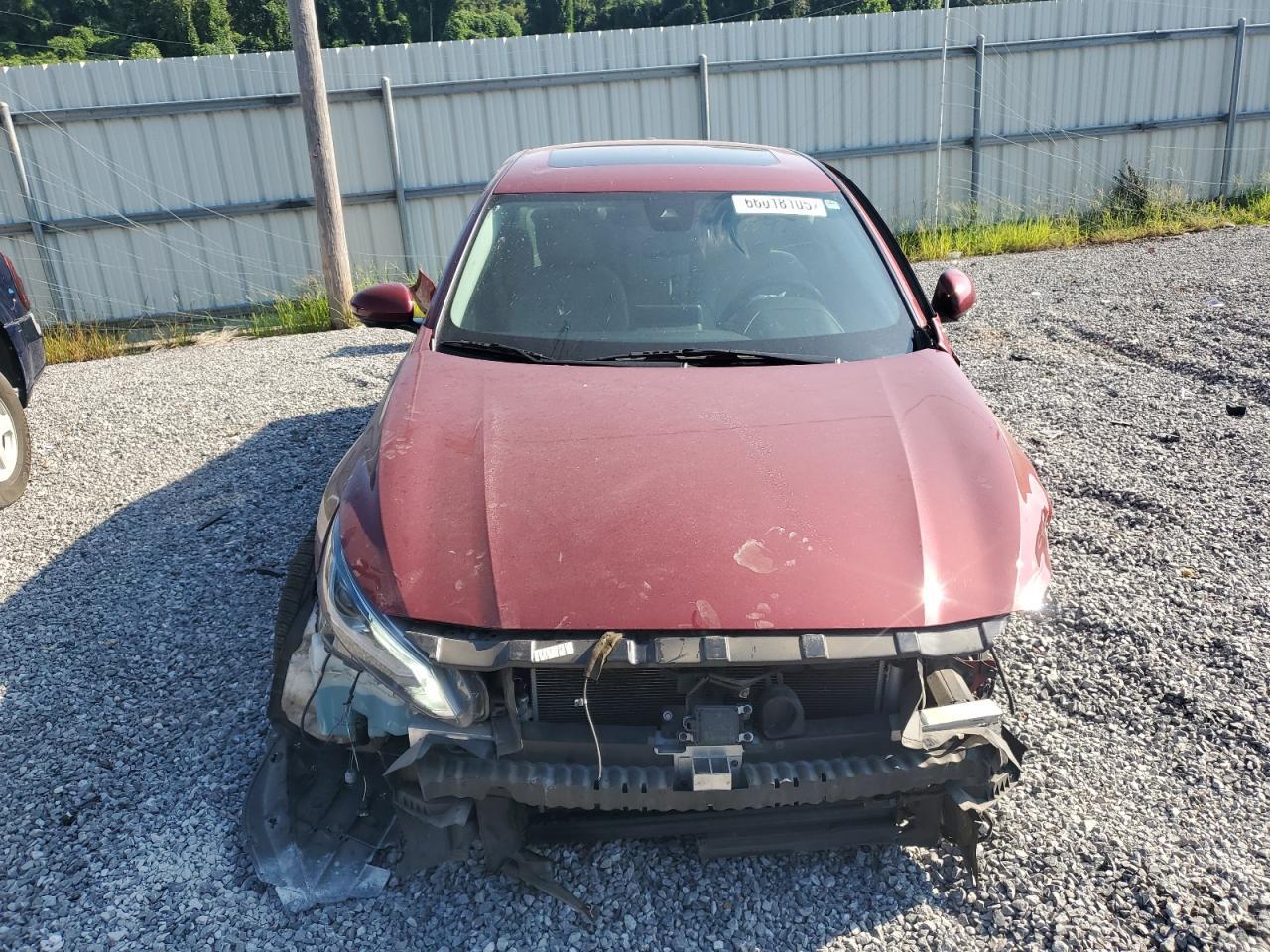 2021 Nissan Altima Platinum - Image 5