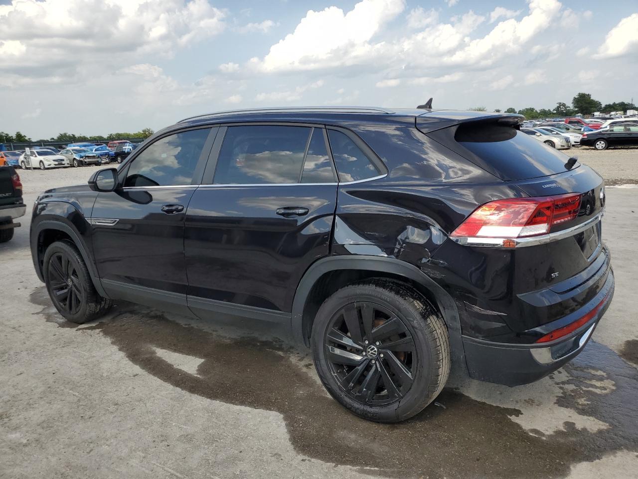 2021 Volkswagen Atlas Cross Sport Se - Image 2