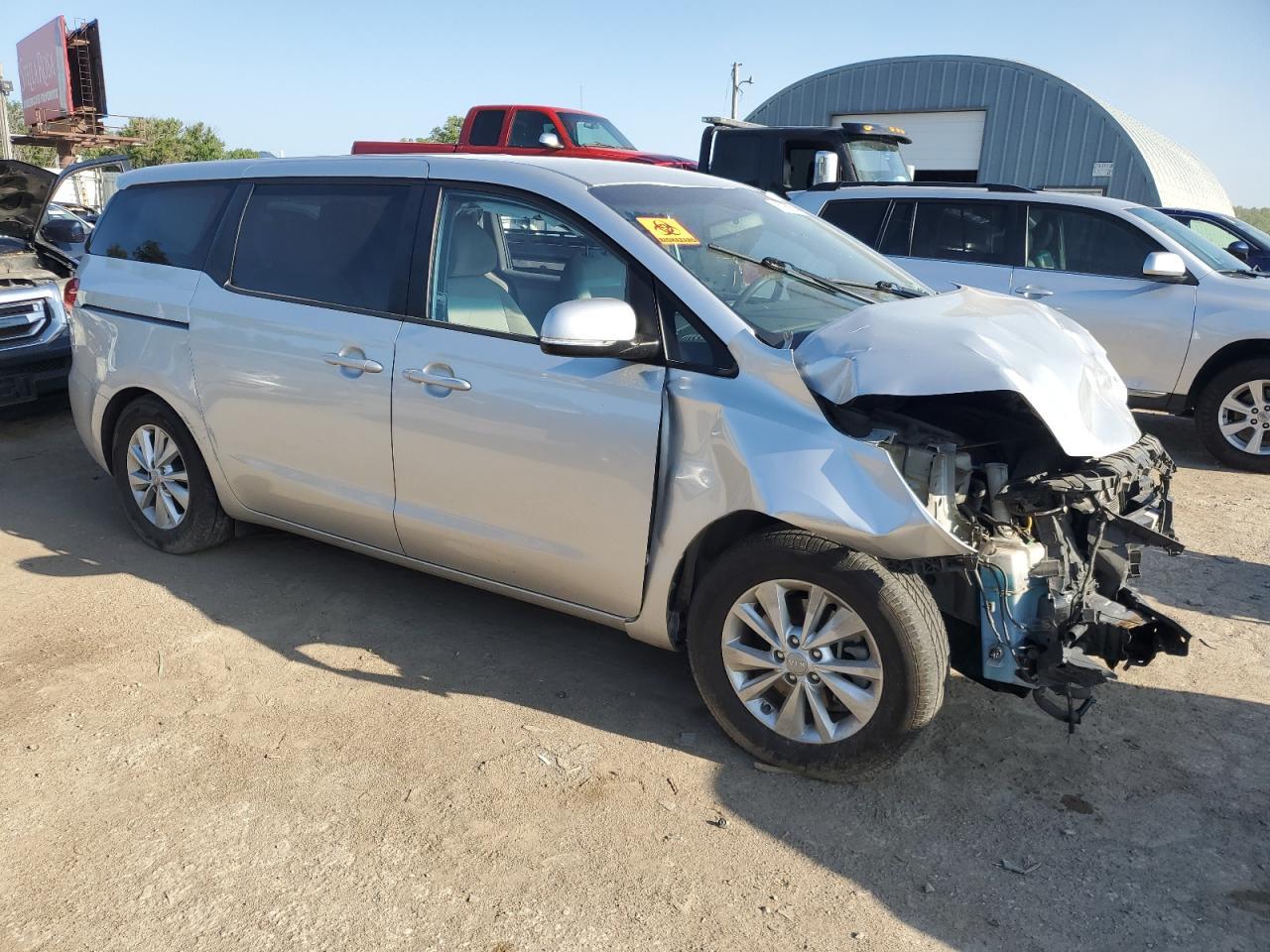 2017 Kia Sedona Lx - Фото 4