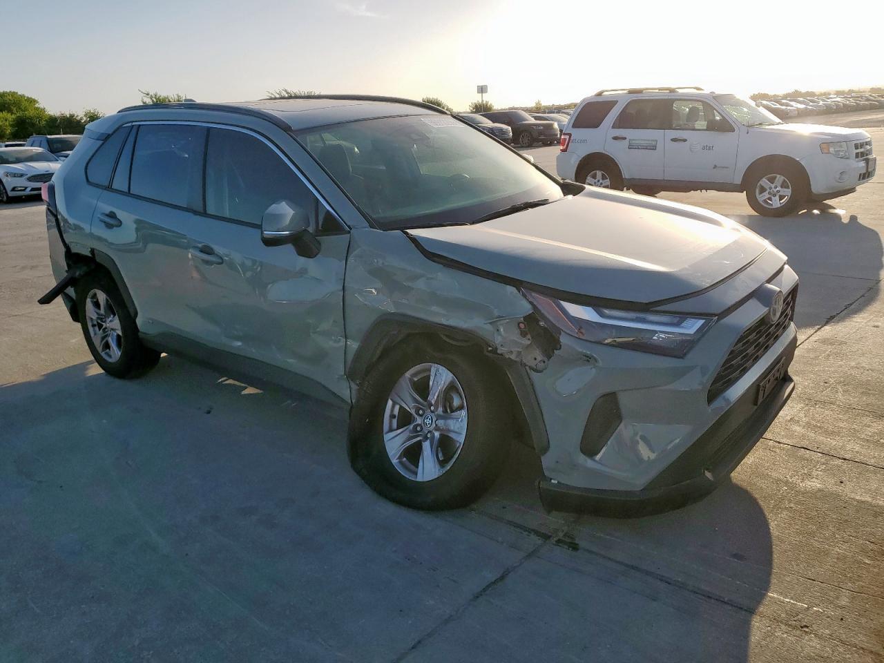 2022 Toyota Rav4 Xle - Фото 4