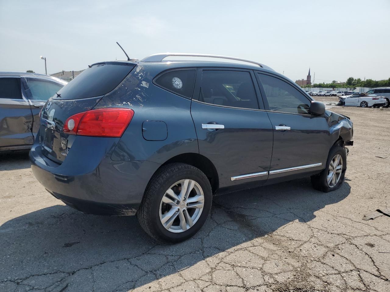 2015 Nissan Rogue Select S - Фото 3