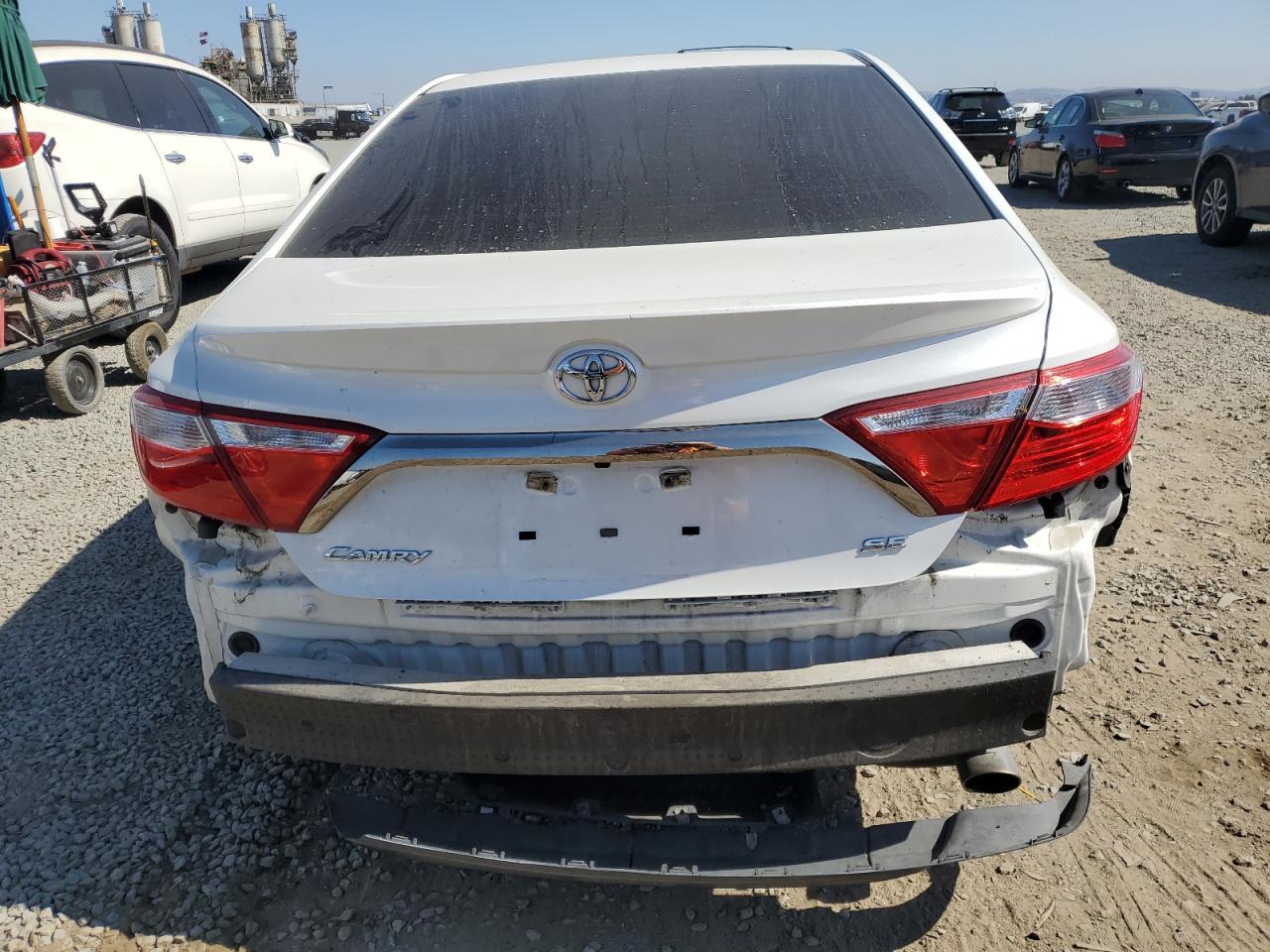 2017 Toyota Camry Le - Image 6