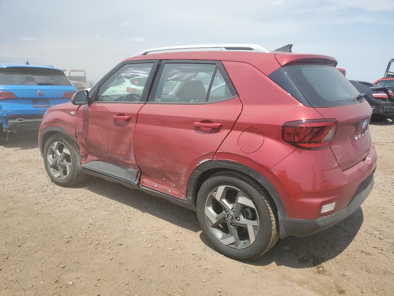 2022 Hyundai Venue Sel - Image 2