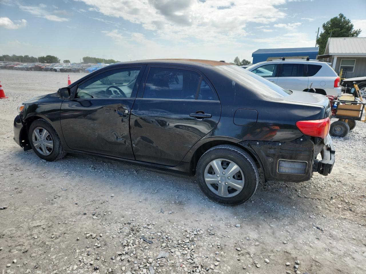 2010 Toyota Corolla Le - Image 2