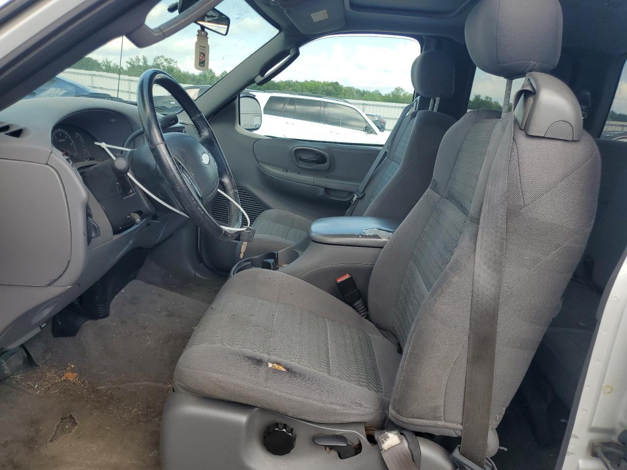 2003 Ford F150 - Image 7