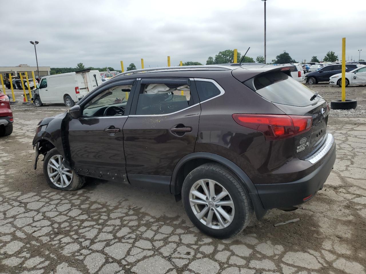 2017 Nissan Rogue Sport S - Image 2