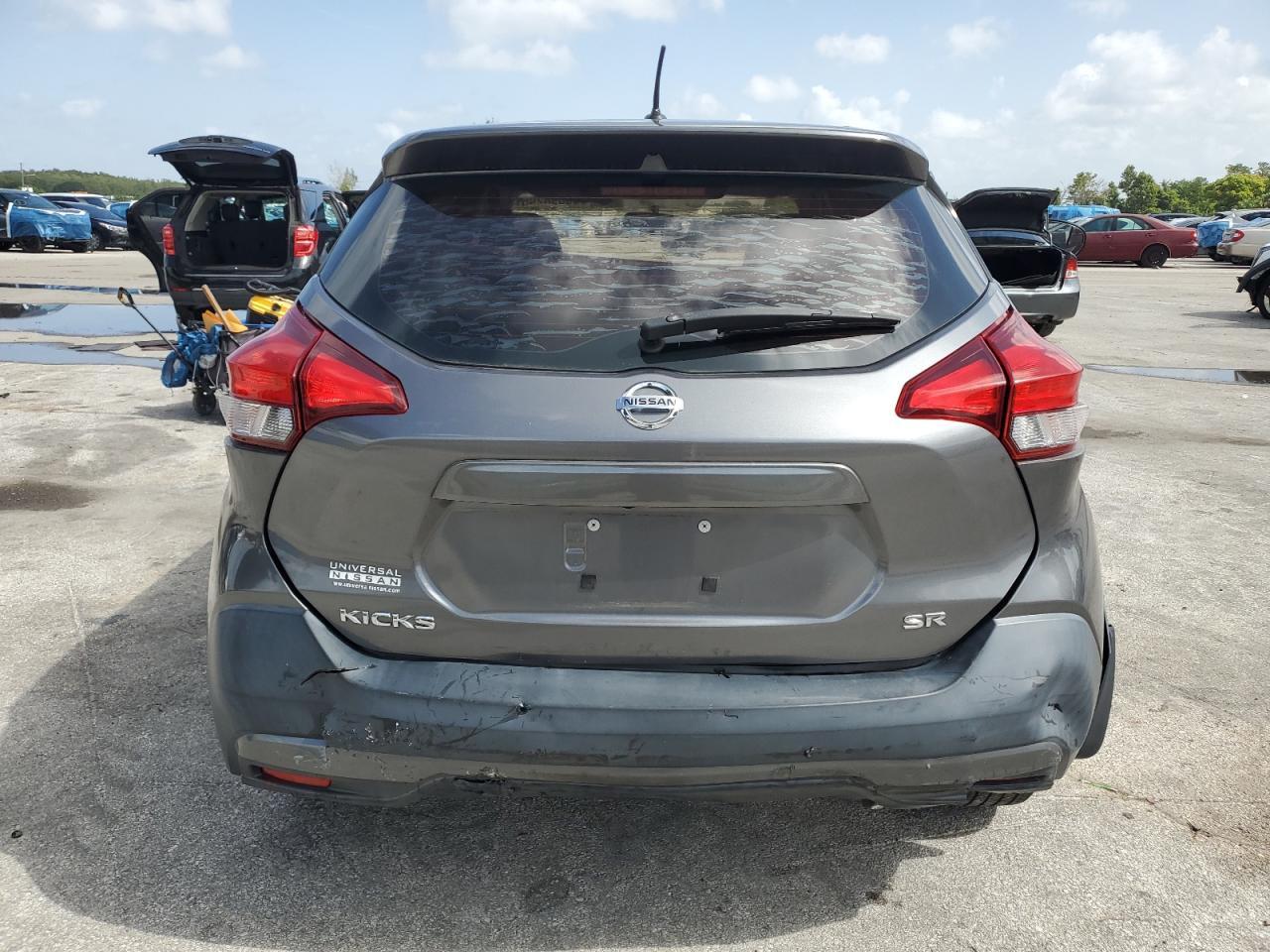2019 Nissan Kicks S - Фото 6