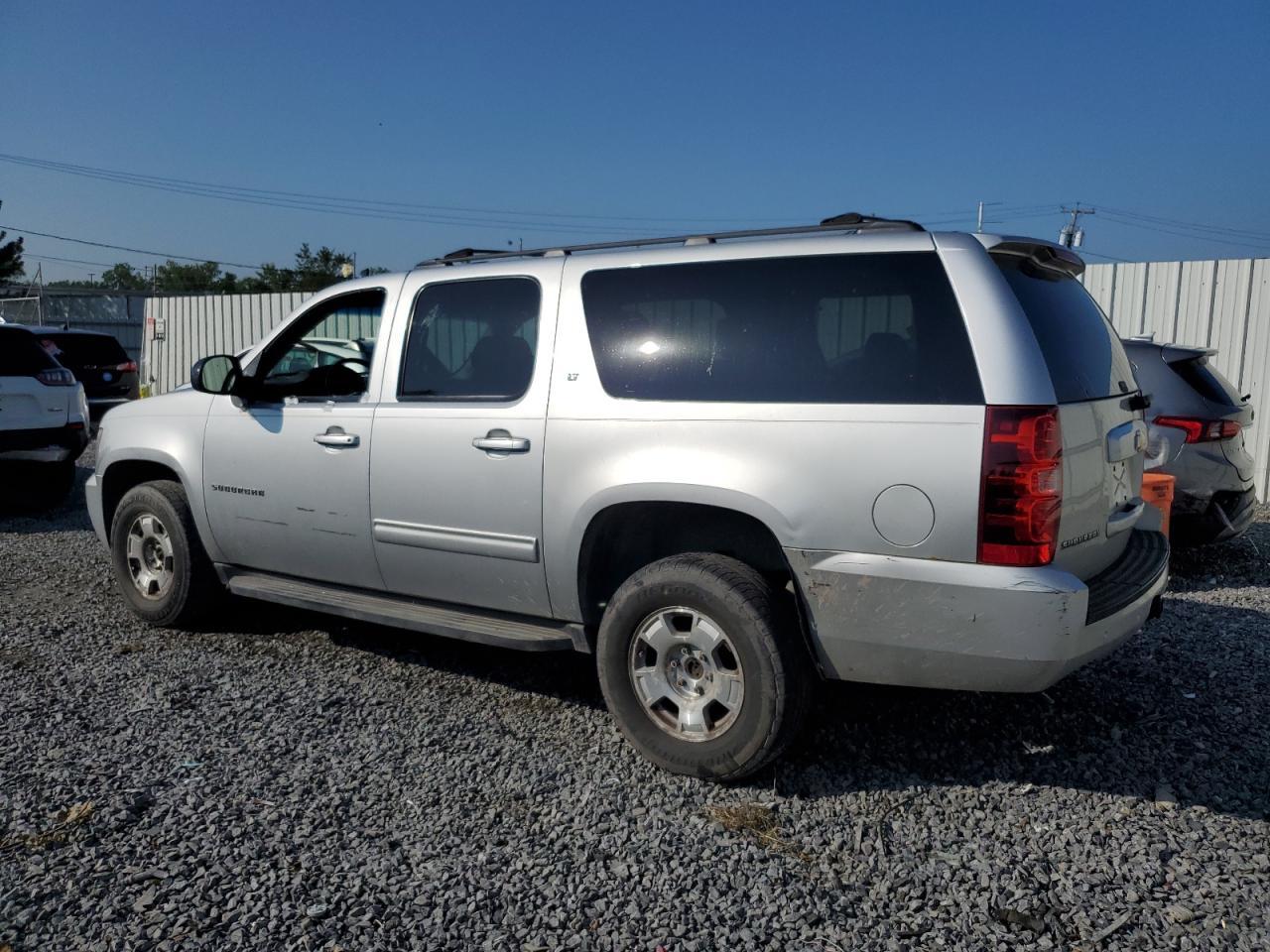 2012 Chevrolet Suburban K1500 Lt - Фото 2