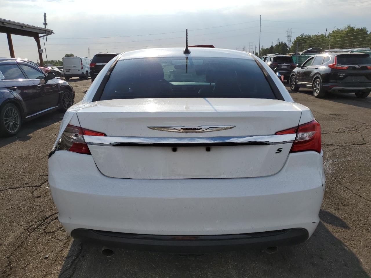 2012 Chrysler 200 S - Фото 6
