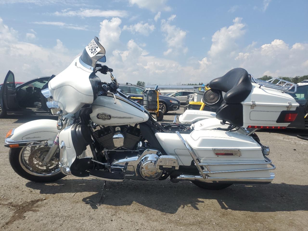 2012 Harley-Davidson Flhtcu Ultra Classic Electra Glide - Фото 3