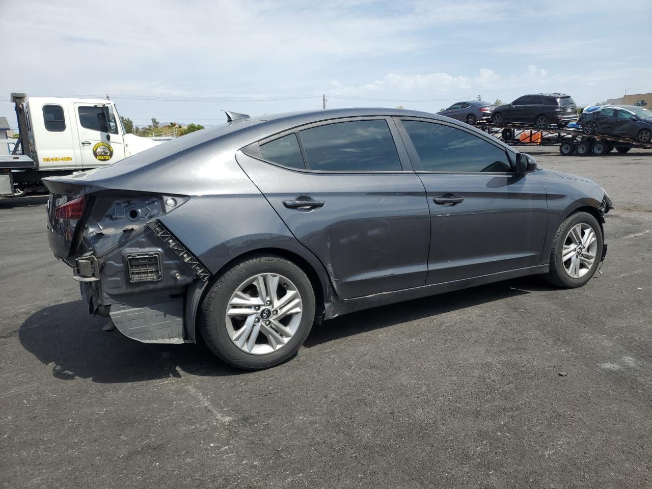 2020 Hyundai Elantra Sel - Image 3