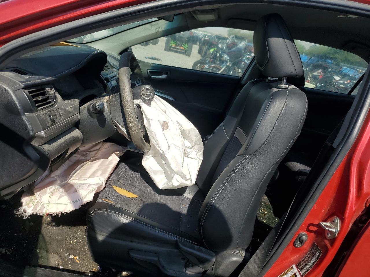 2014 Toyota Camry L - Фото 7